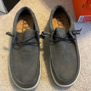 Hey dude shoes/ never worn
